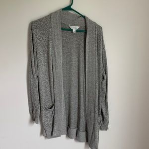 Grey cardigan with pockets